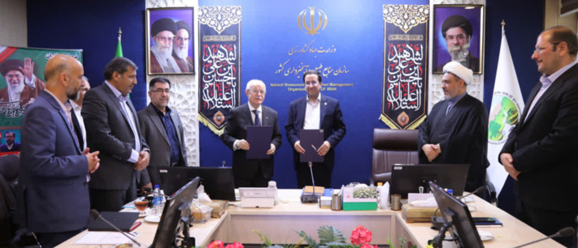 امضای تفاهم‌نامه همکاری سازمان منابع طبیعی و هاکوپیان برای توسعه مشارکت بخش خصوصی در طرح مردمی کاشت یک میلیارد درخت